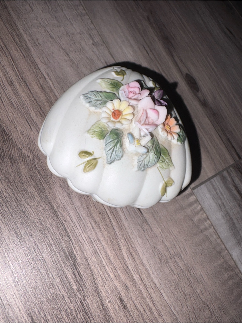 Vintage Nasco Japan Porcelain Floral Trinket Box Applied Flowers